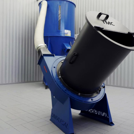 Зернодробарка і січкарня 2 в 1- Universal-11 